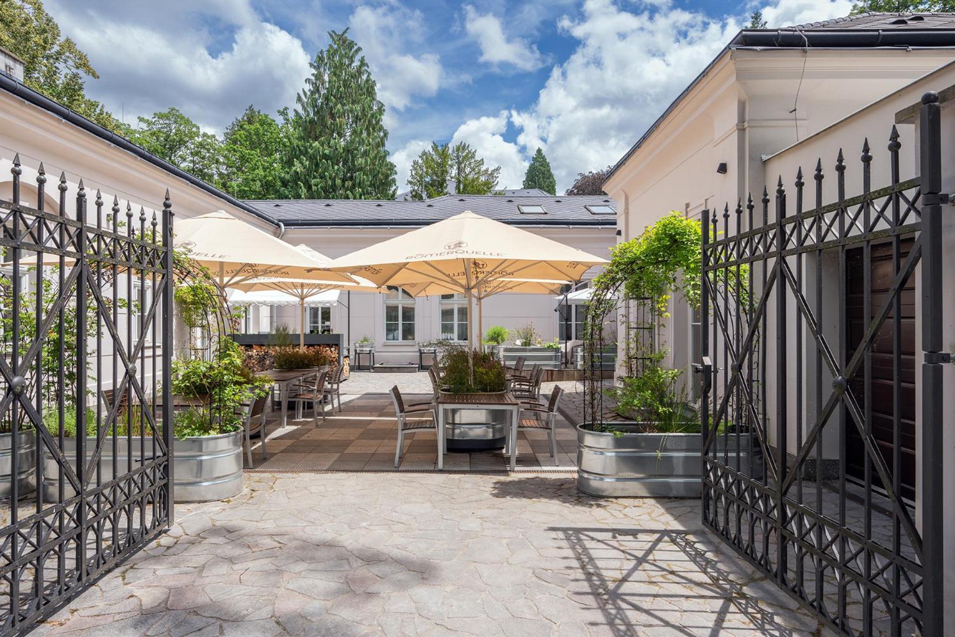 Hotel Separé v zahradě Ratmerice Exteriér fotografie
